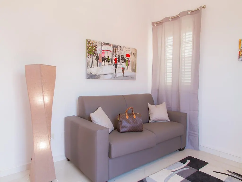 Gelso Bianco Apartments Campofelice Di Roccella 0*,  Italien