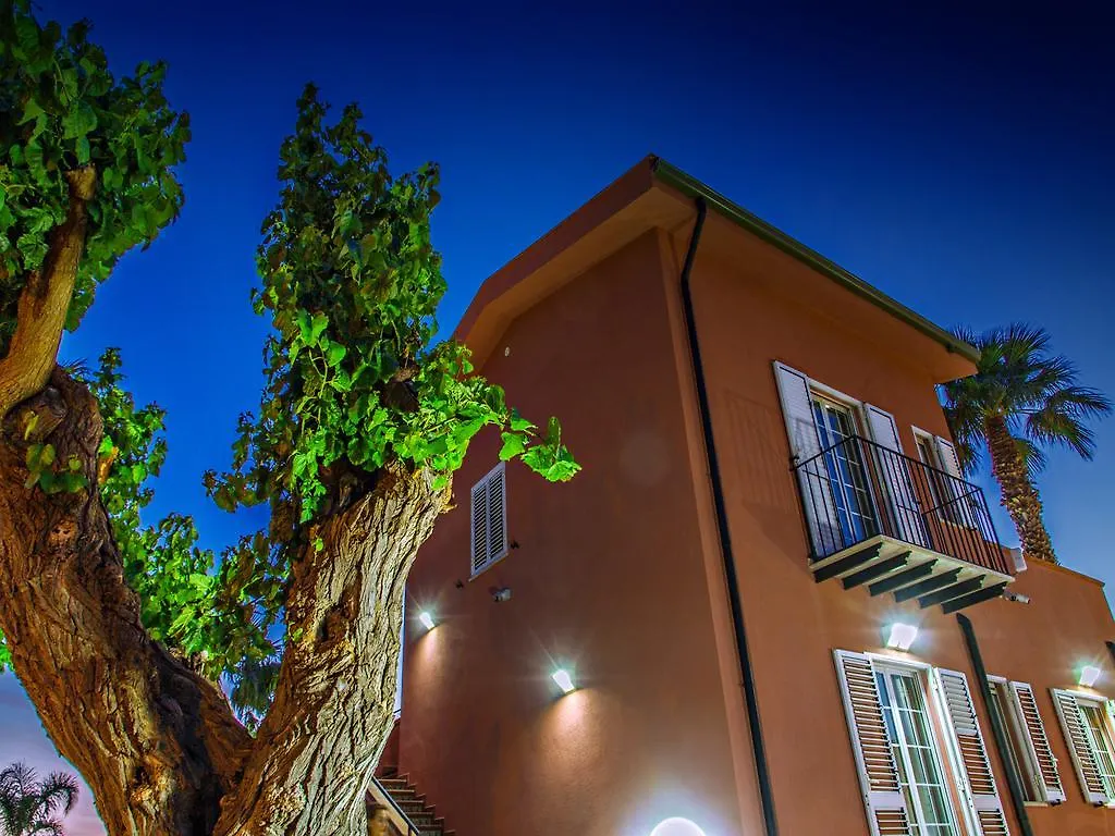 Gelso Bianco Apartments Campofelice Di Roccella Italien