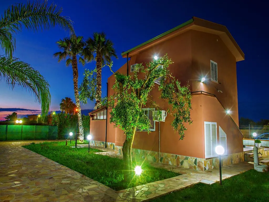 Gelso Bianco Apartments Campofelice Di Roccella